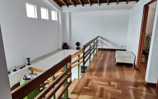 Apartamento Duplex en venta Loma del Indio